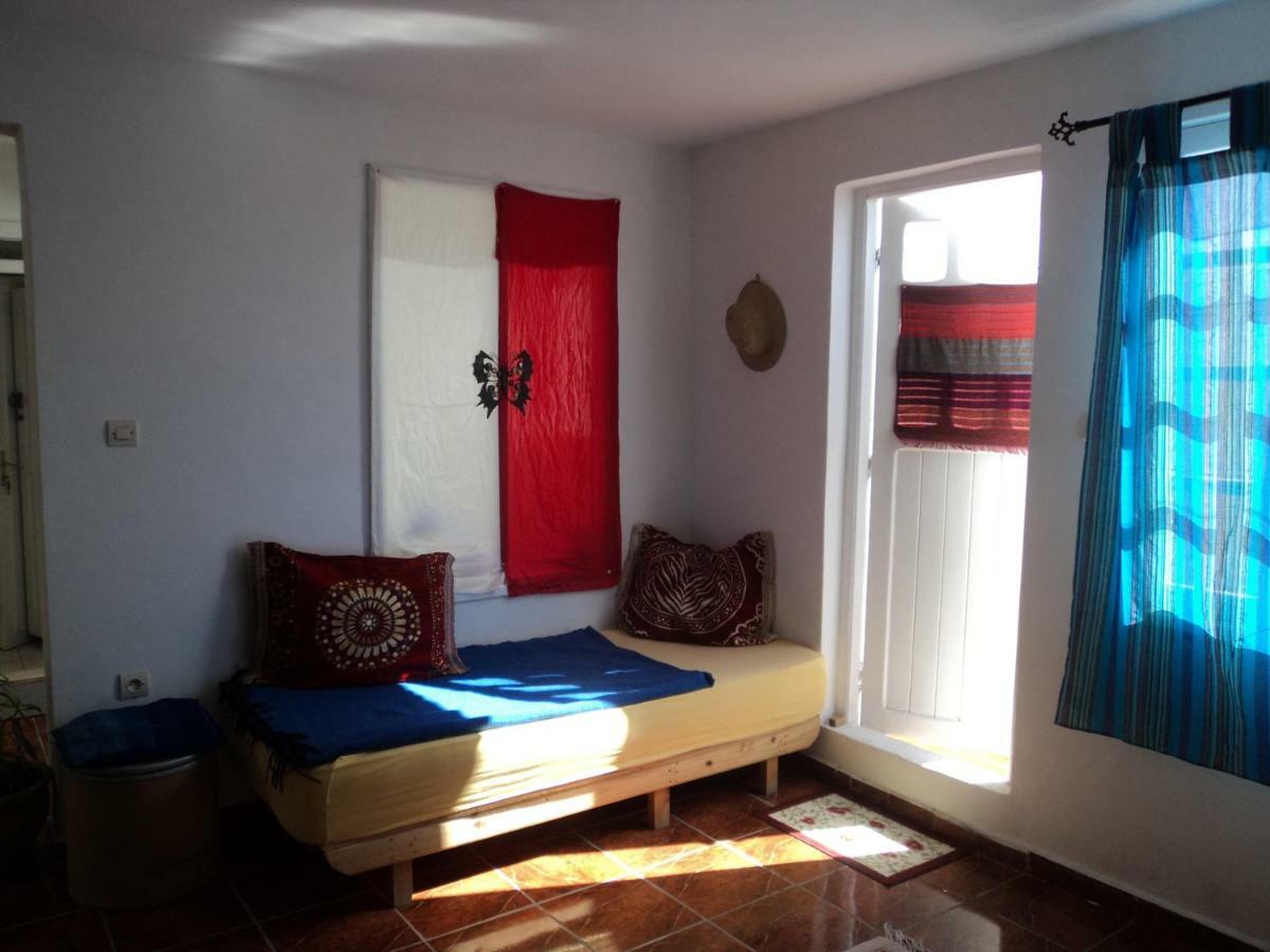 Apartment Joli Au Terrasse Pour 3 Personnes