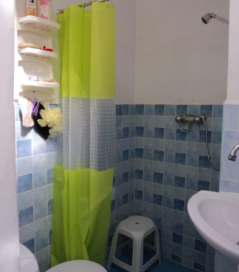 Apartment Joli Au Terrasse Pour 3 Personnes *