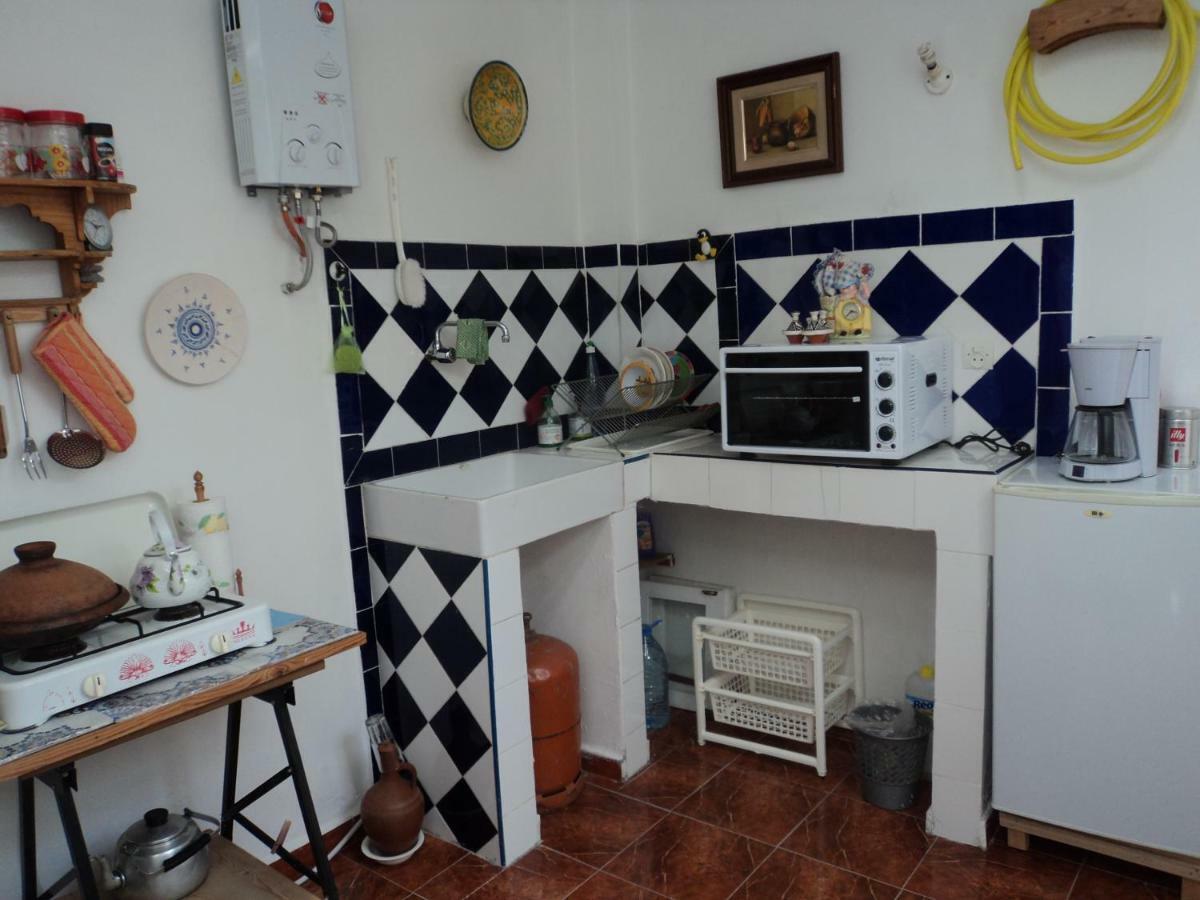 Joli Au Terrasse Pour 3 Personnes *
